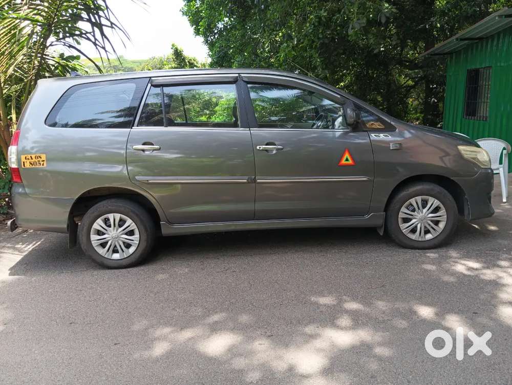 Toyota Innova 2013