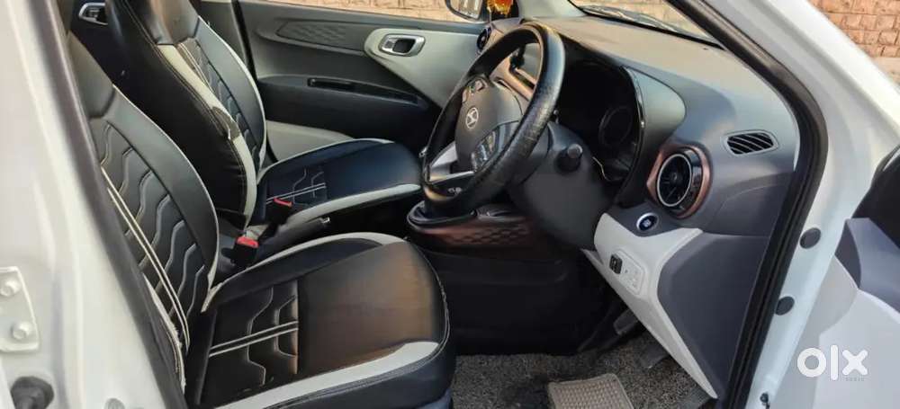 Hundai Aura Sx Top Modal Good Condition