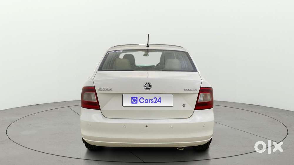 Skoda Rapid 2011-2013 1.6 Mpi Elegance, 2015, Petrol