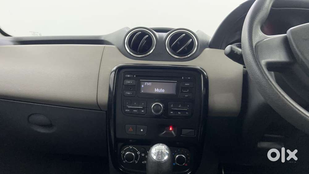Renault Duster 2015-2016 Petrol Rxl, 2015, Petrol