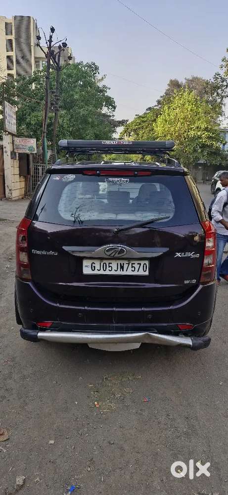 Mahindra Xuv500 W10 2015