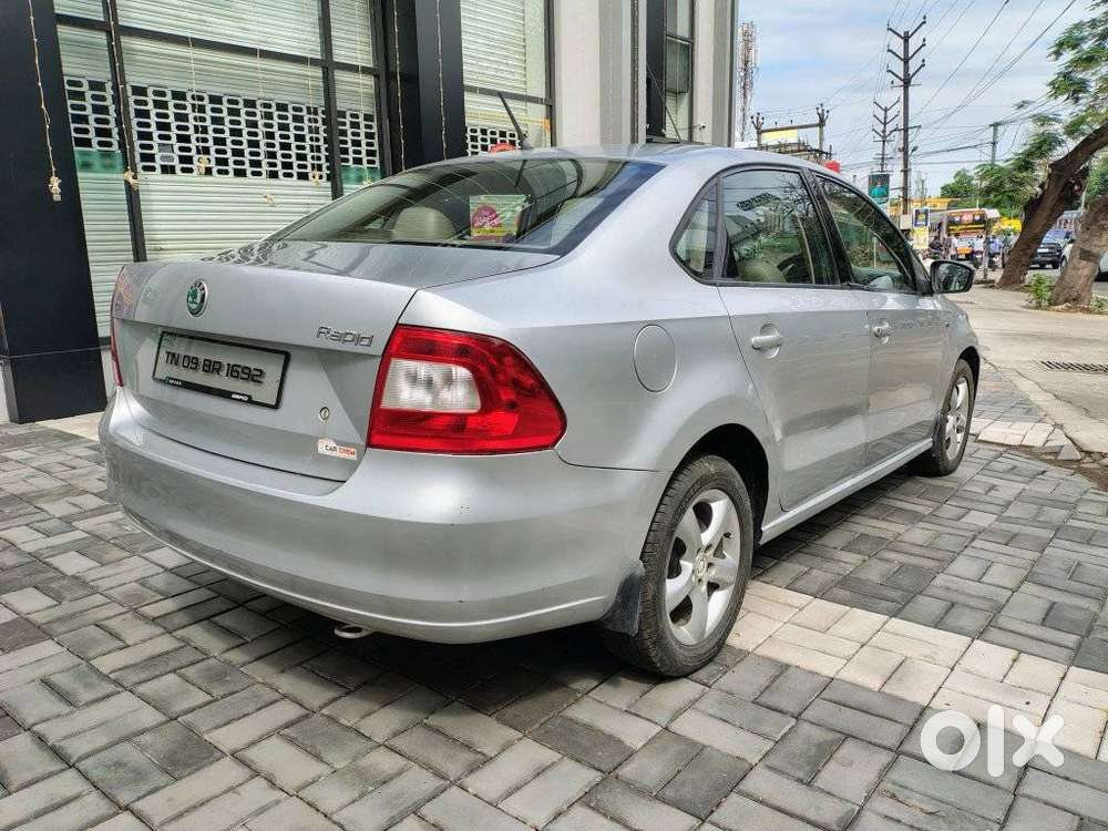 Skoda Rapid 1.6 Elegance Tdi At, 2012, Diesel