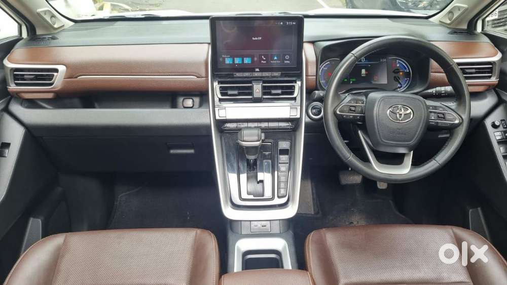 Toyota Innova Hycross 2.0 Zx (o) Hybrid 7 Str, 2024, Petrol