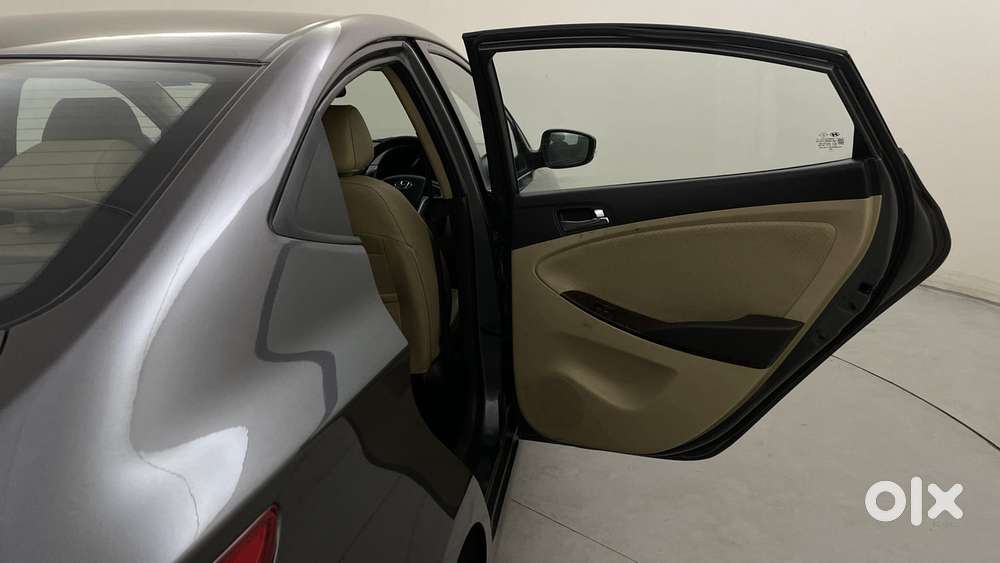 Hyundai Verna 1.6 Sx Vtvt (o) At, 2013, Petrol