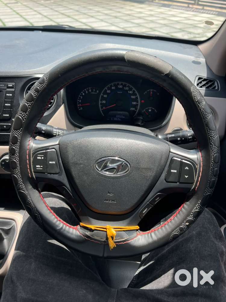 Hyundai Grand I10 Asta Option, 2016, Petrol