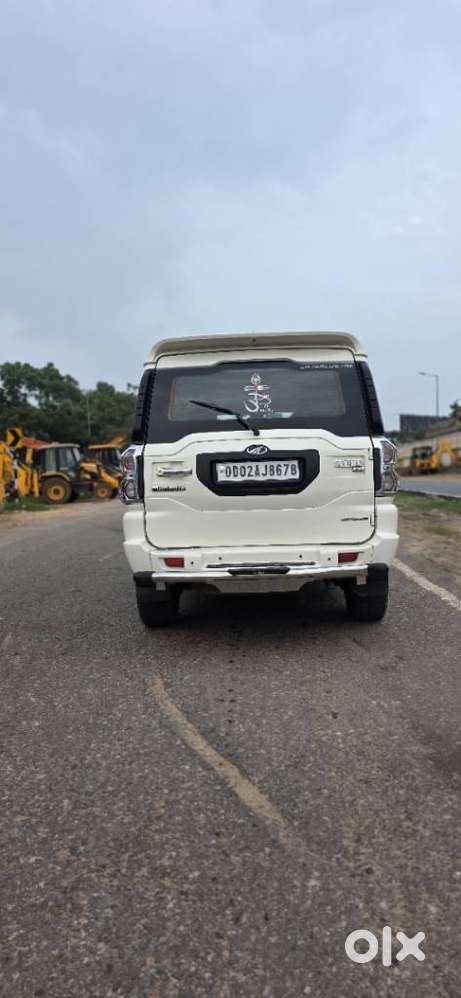 Mahindra Scorpio S10, 2017, Diesel