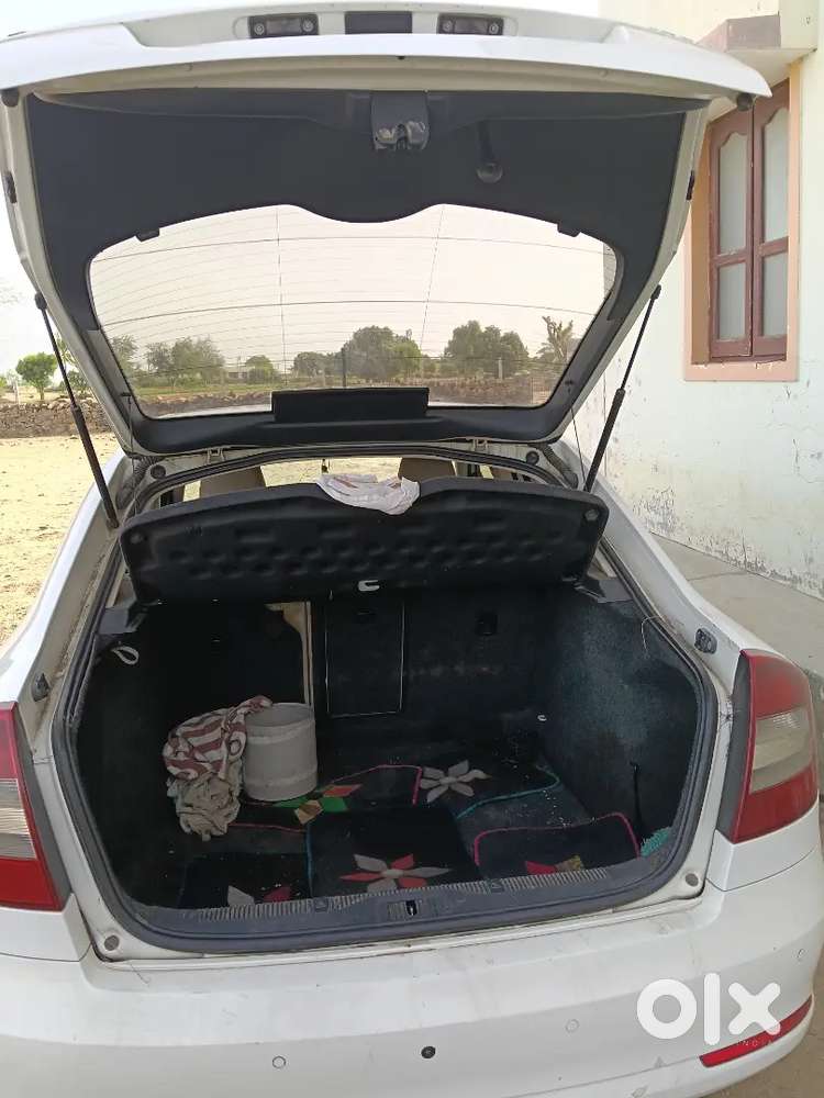 Skoda Laura 2012 Diesel 111605 Km Driven