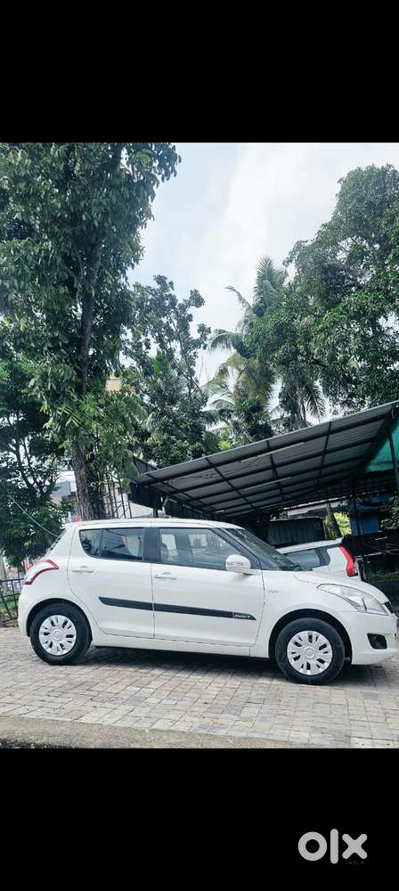 Maruti Suzuki Swift Vxi + Manual, 2013, Petrol