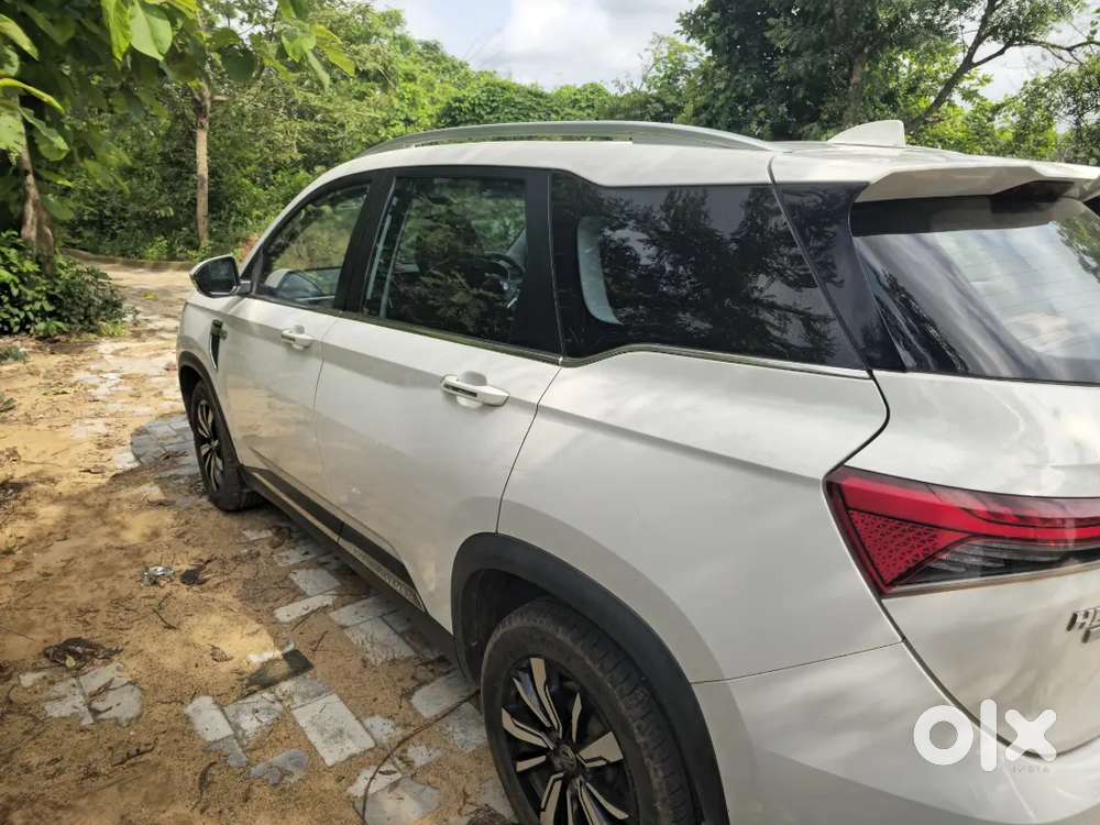 Mg Hector Plus 2020