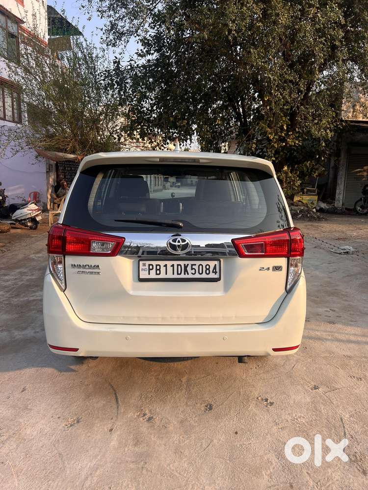 Toyota Innova Crysta