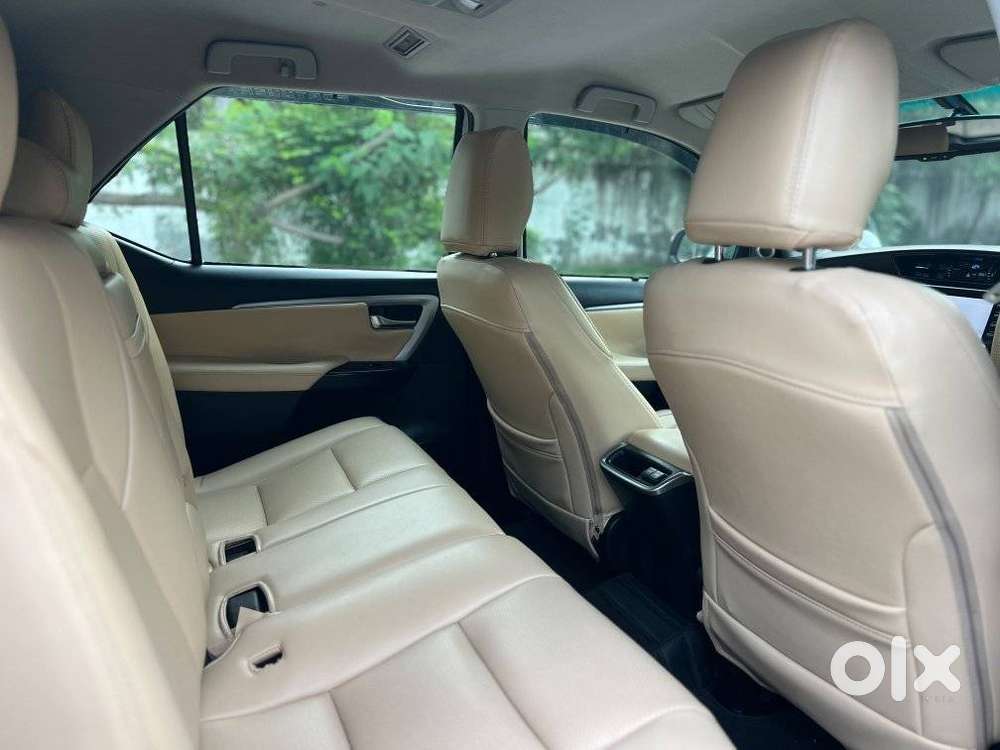 Toyota Fortuner 2.8 Legender 4x4, 2024, Diesel