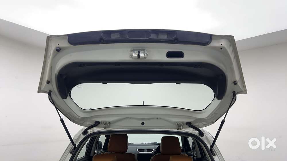 Maruti Suzuki Swift 1.2 Lxi (o), 2017, Petrol