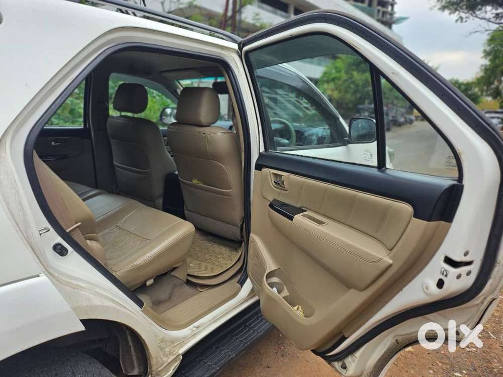 Toyota Fortuner 4x2 Automatic – July 2012  2nd Owner  Self-driven