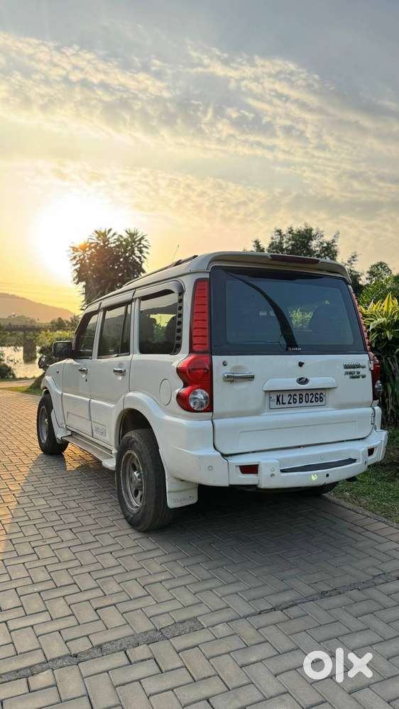 Scorpio Vlx Microhybrid Top Trim