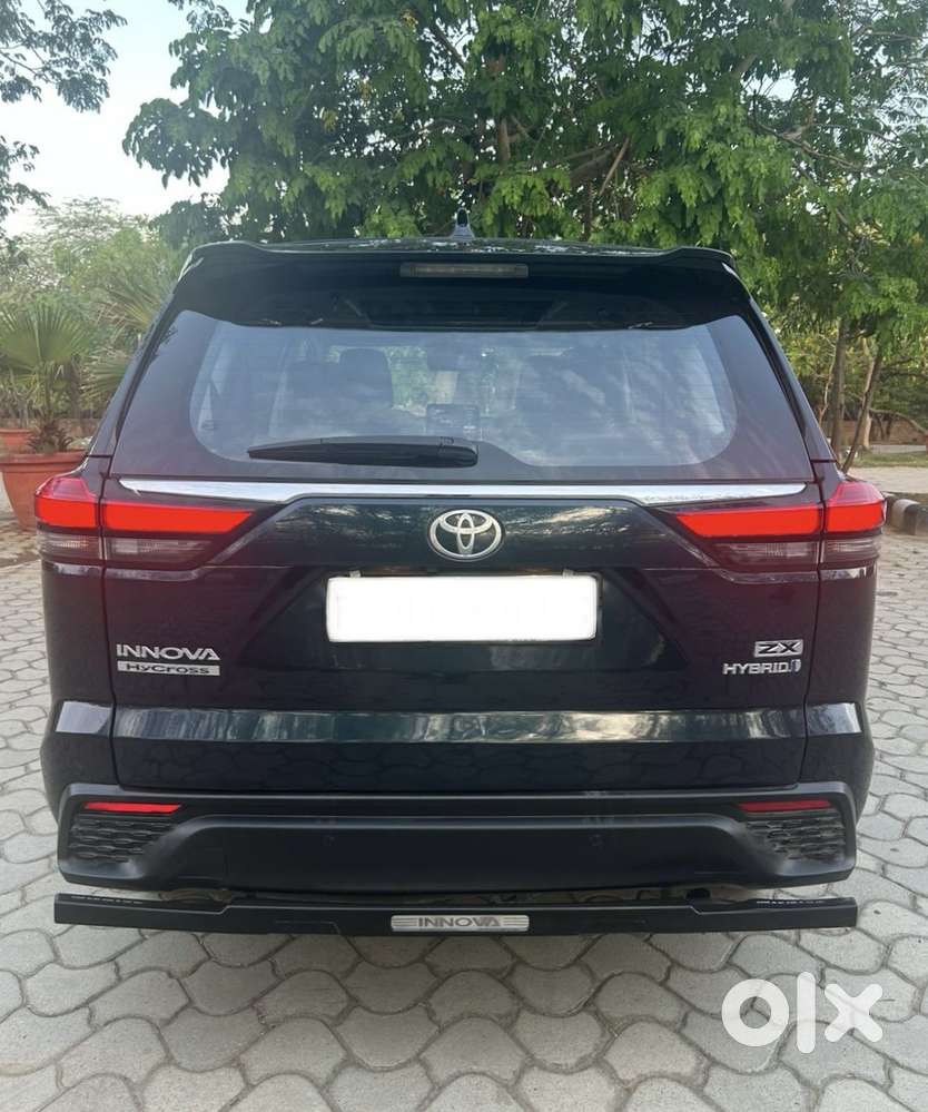 Toyota Innova Hycross 2.0 Zx (o) Hybrid 7 Str, 2024, Cng & Hybrids