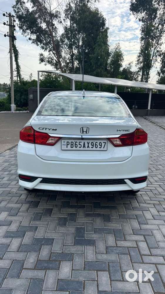 Honda City I-vtec V, 2020, Petrol