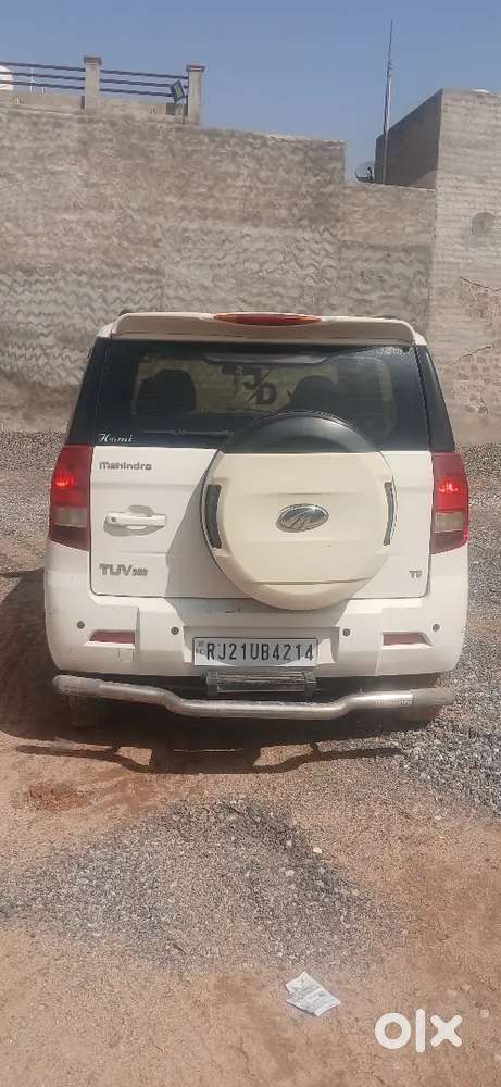 Mahindra Tuv 300 2017 Diesel 90300 Km Driven
