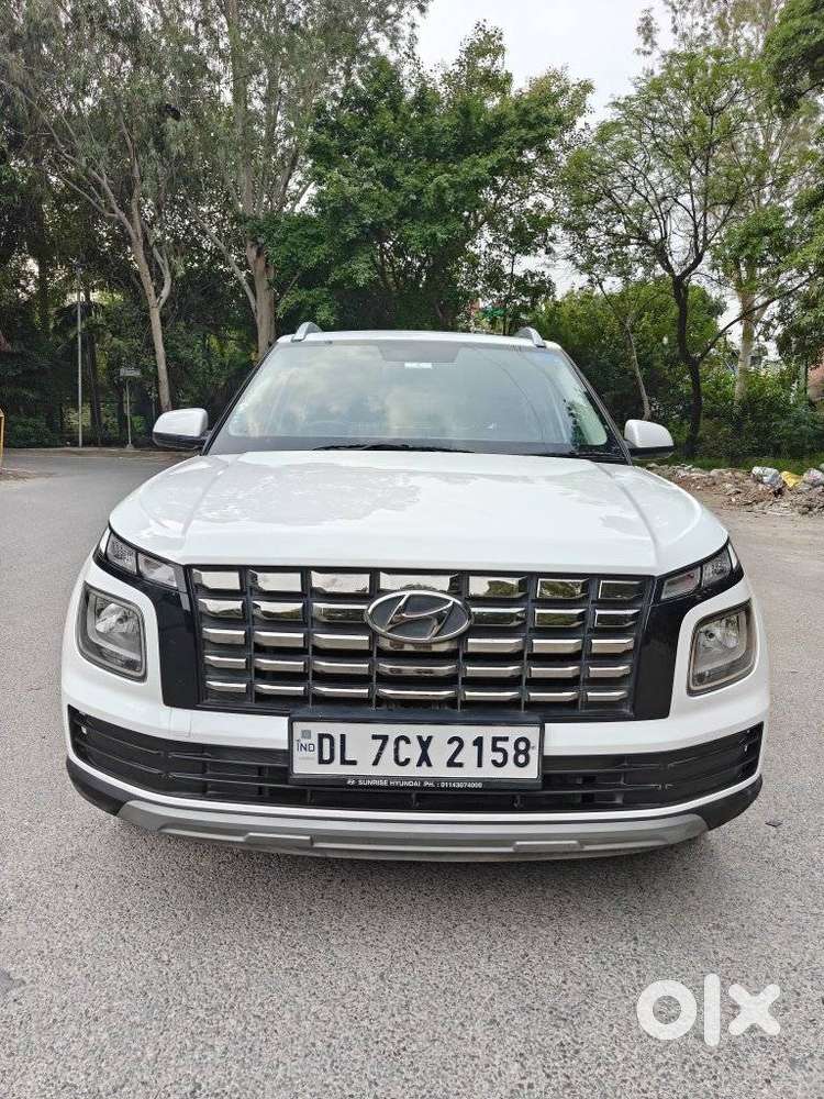 Hyundai Venue 1.2 S (o), 2024, Petrol