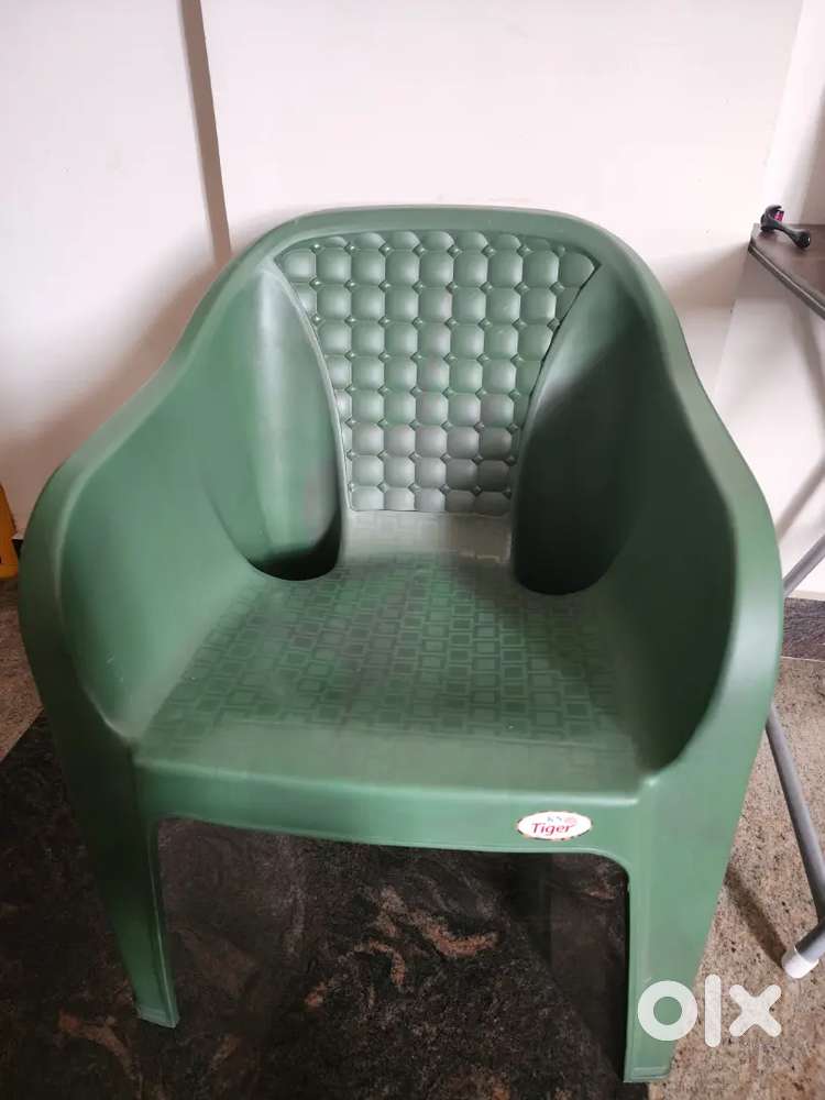 Plastic Chair Other Household Items 1754854187