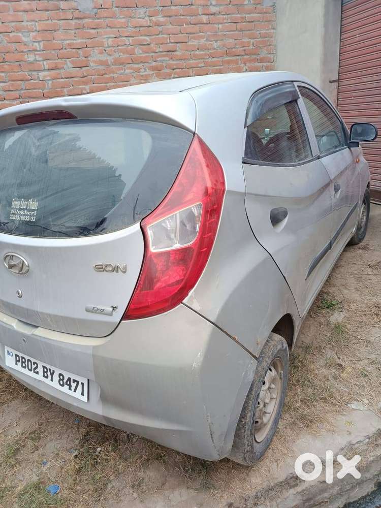 Hyundai Eon 2012 Petrol 800000 Km Driven