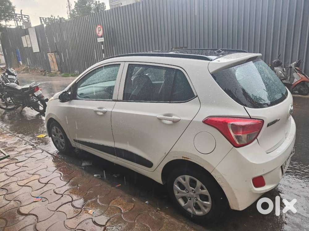 Hyundai Grand I10 2016 Petrol 75000 Km Driven