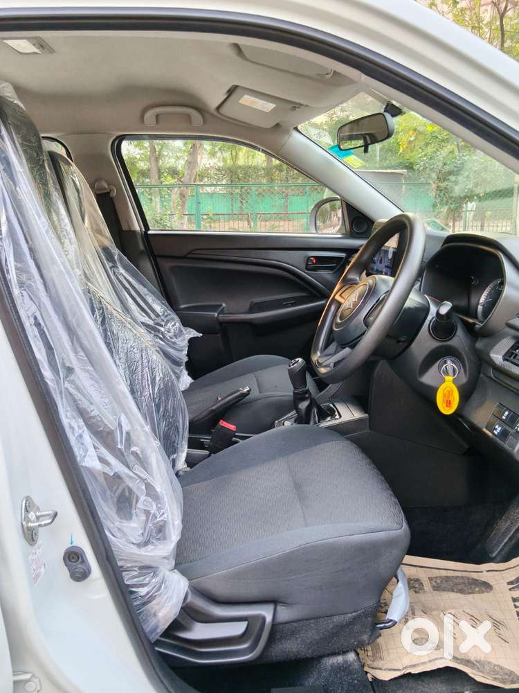 Maruti Suzuki Brezza 1.5 Lxi Cng, 2024, Cng & Hybrids