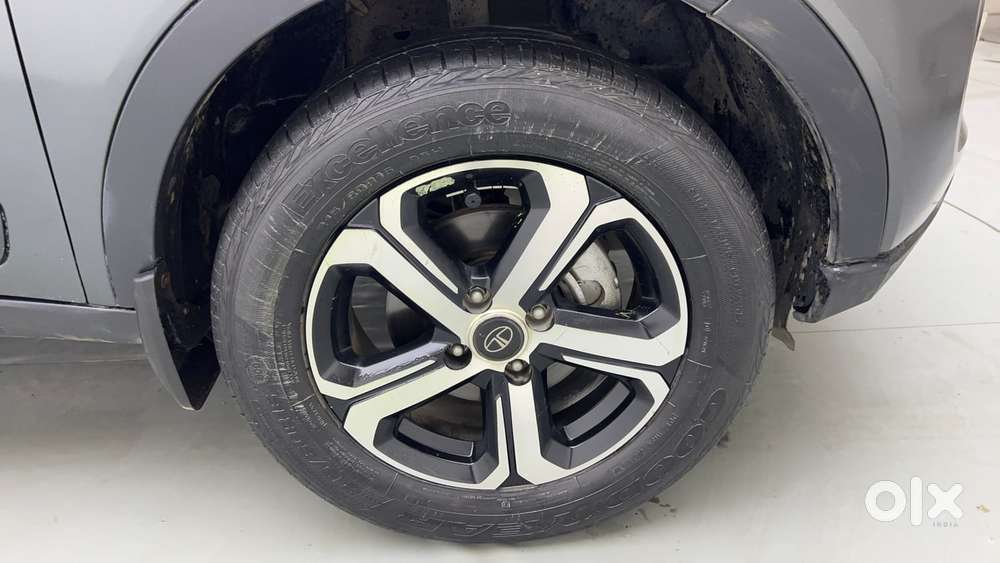 Tata Nexon 1.2 Revotron Xza Plus, 2023, Petrol
