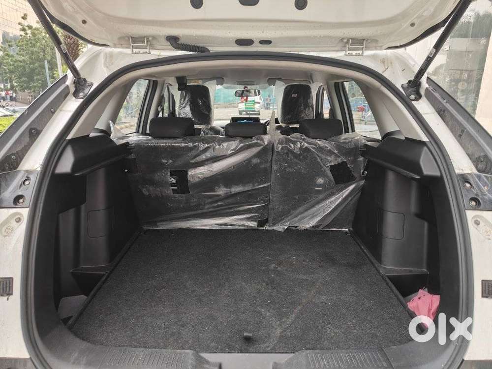 Maruti Suzuki Victoris Others, 2025, Petrol