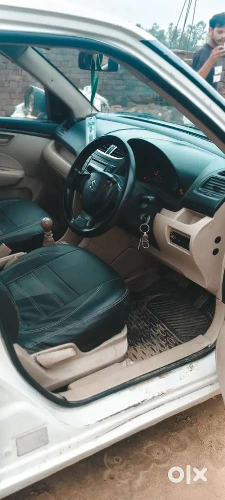 Maruti Suzuki Swift Dzire Lxi 2015 Cng