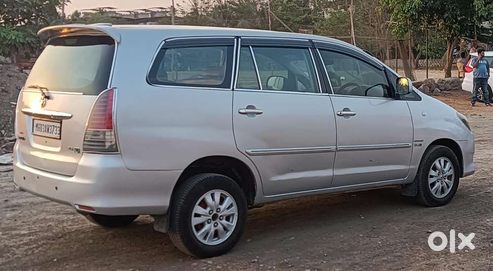 Toyota Innova 2004-2011 2.5 V Diesel 8-seater, 2010, Diesel