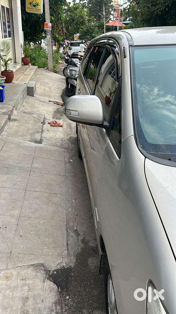Toyota Innova Diesel 2014