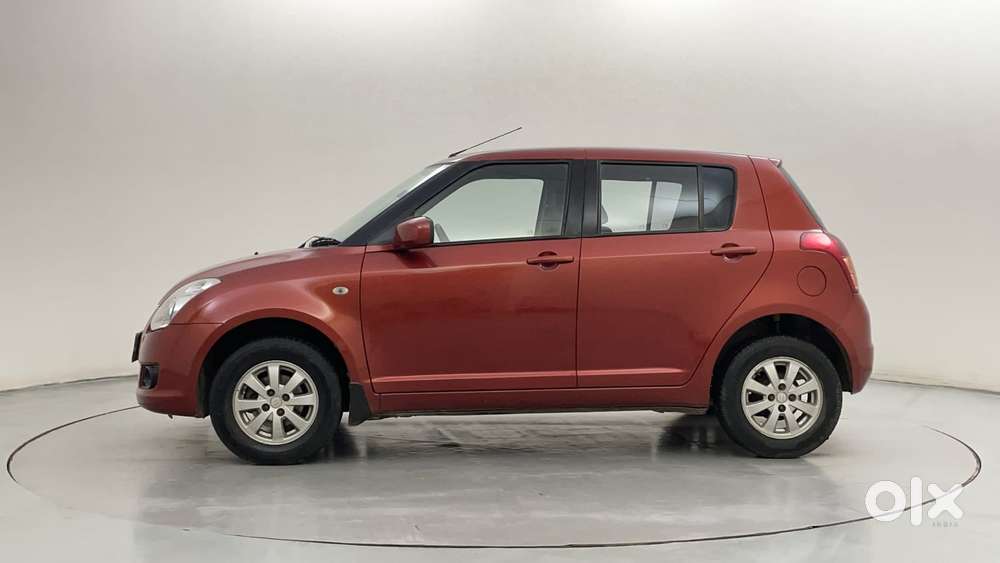 Maruti Suzuki Swift 2004-2010 Zxi Bsiv, 2011, Petrol