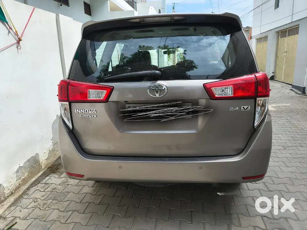 Toyota Innova Crysta 2018