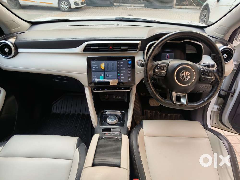 Mg Zs Ev Exclusive Iconic Ivory, 2022, Electric