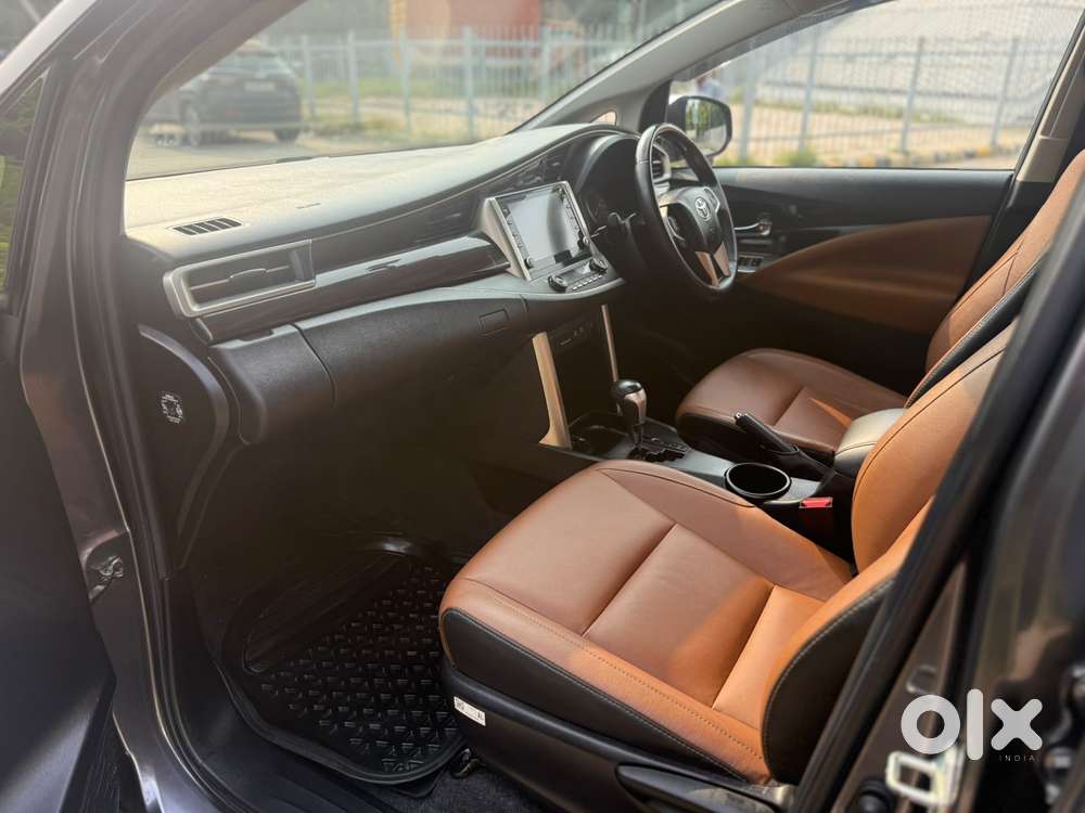 Toyota Innova Crysta [2020-ongoing] 2.7 Zx At 7 Str, 2022, Petrol