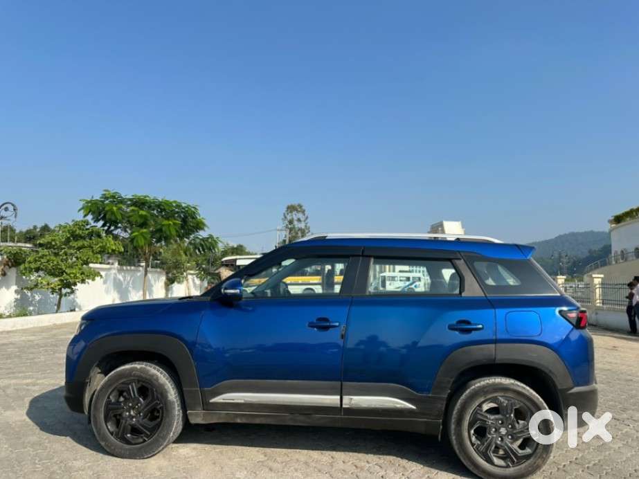 Maruti Suzuki Brezza 1.5 Zxi Smart Hybrid, 2022, Petrol