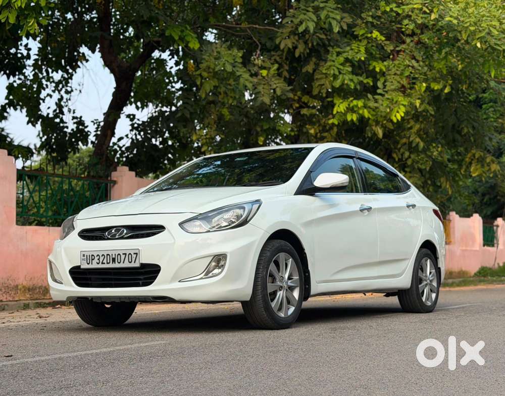 Hyundai Fluidic Verna 1.6 Vtvt Sx, 2011, Petrol
