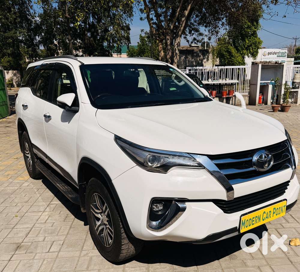 Toyota Fortuner 4x2 At 2.8 Diesel, 2020, Diesel