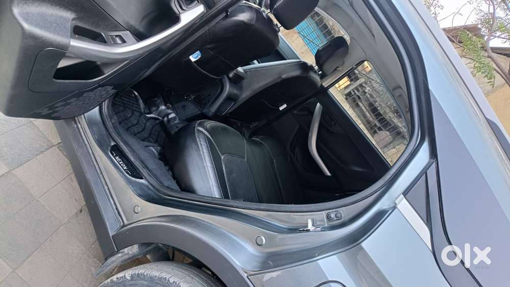 Tata Nexon 1.5 Revotorq Xm (s), 2023, Petrol