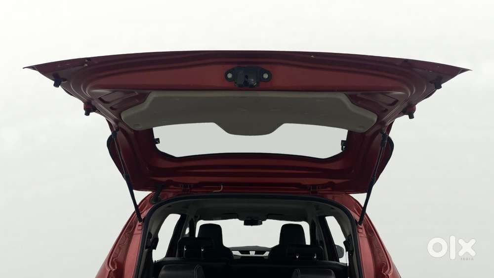 Renault Triber Rxz, 2019, Petrol