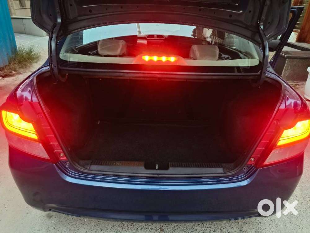 Maruti Suzuki Dzire 1.2 Vxi Amt, 2017, Petrol