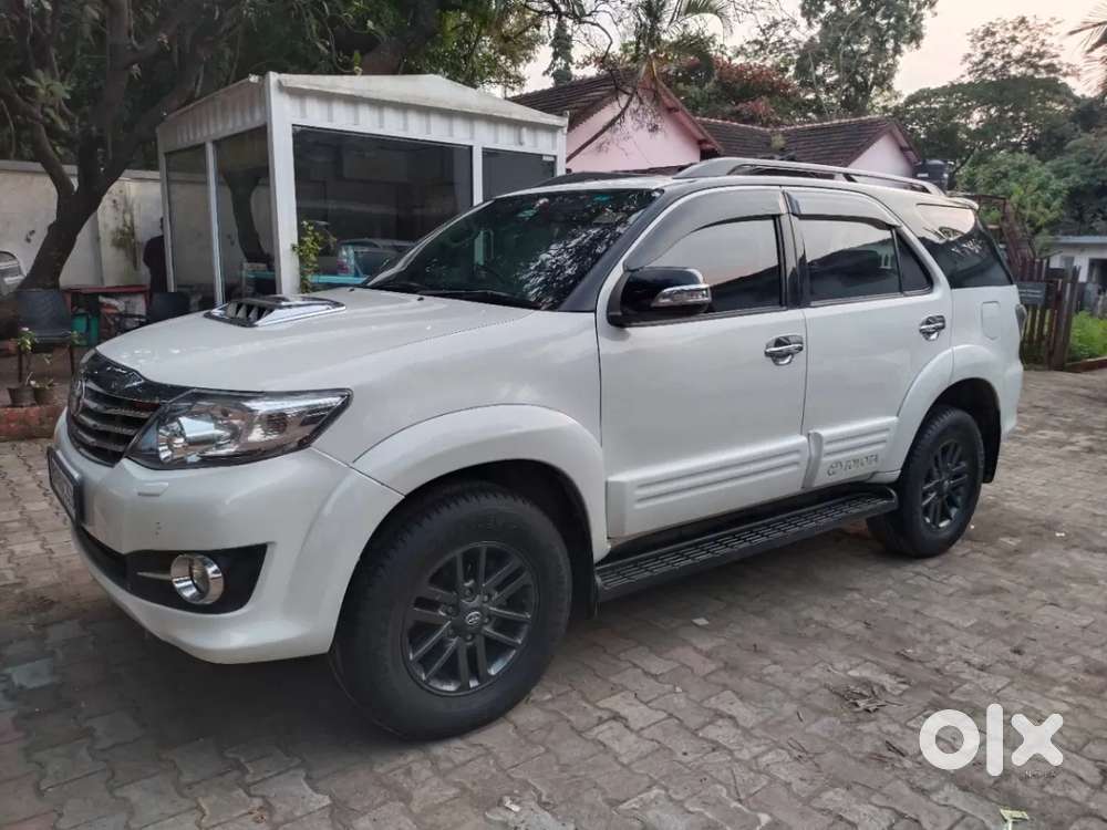 Toyota Fortuner 4x2 At, 2015, Diesel