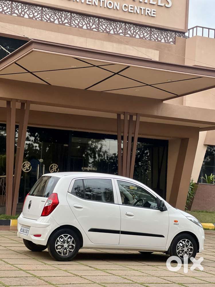 Hyundai I10 Magna O, 2015, Petrol