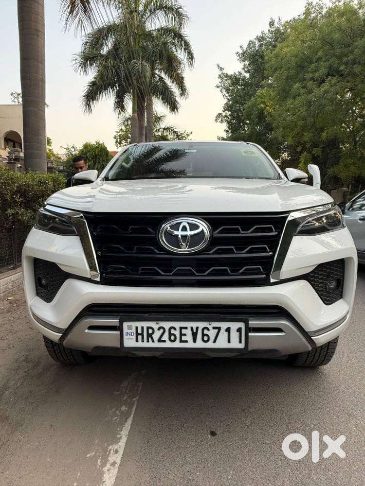 Toyota Fortuner Legender 4x2 At 2.8, 2022, Diesel