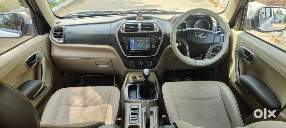 Mahindra Tuv 300 T10, 2019, Diesel