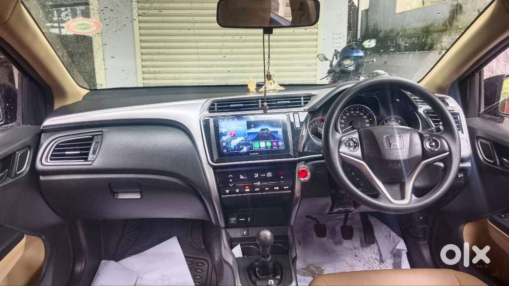 Honda City V 2019 Model Full Company Services, Accident Free Status