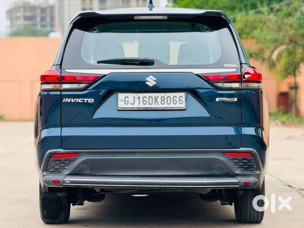 Maruti Suzuki Invicto Zeta Plus 8str, 2023, Petrol
