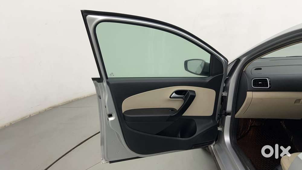 Volkswagen Vento 1.6 Highline, 2020, Petrol