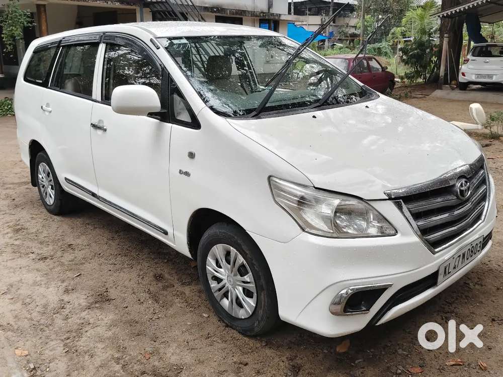 Toyota Innova 2013 Diesel 86000 Km Driven