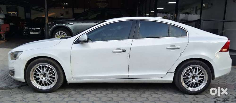 Volvo S60 D4 Momentum, 2015, Diesel